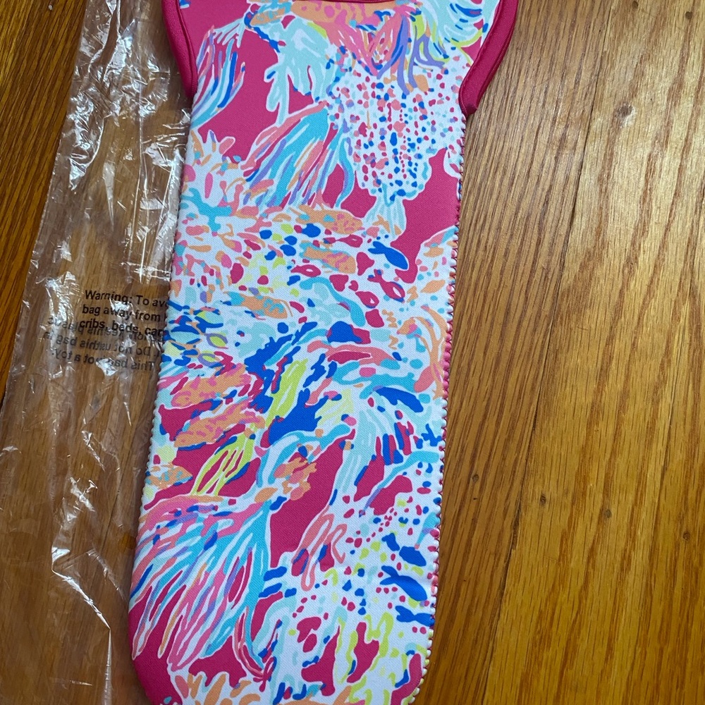LILLY PULITZER CORAL SUMMER BEACH NEOPRENE WINE CARRIER CADDY COAI— NWOT